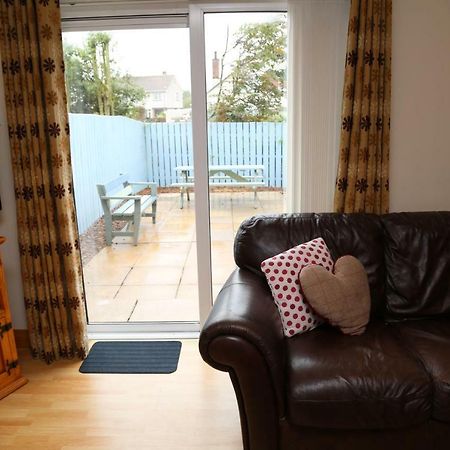 Sunny Seaside Getaway Villa Portstewart Exterior photo